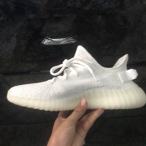 Yeezy Cream White 350